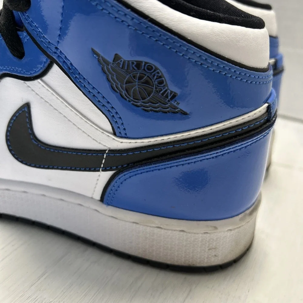 Nike Air Jordan 1 Mid SE Signal Blue 7 youth 8.5 womens white blue black 3076‎